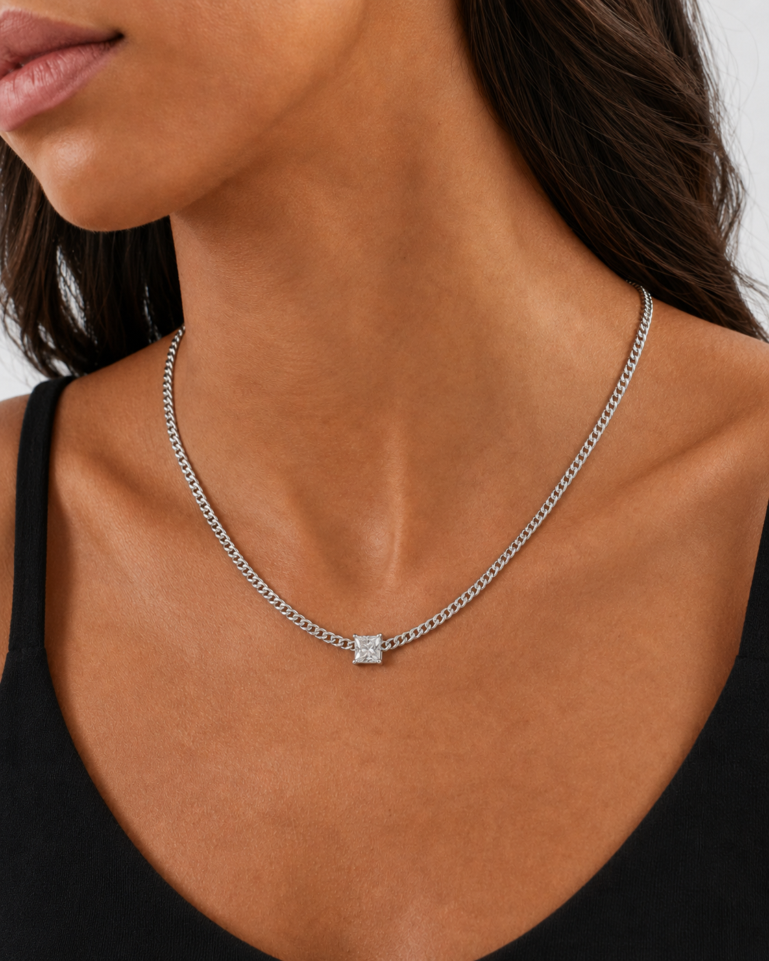 Colar Crystal Square aço inoxidável Eloz Studio - com modelo
