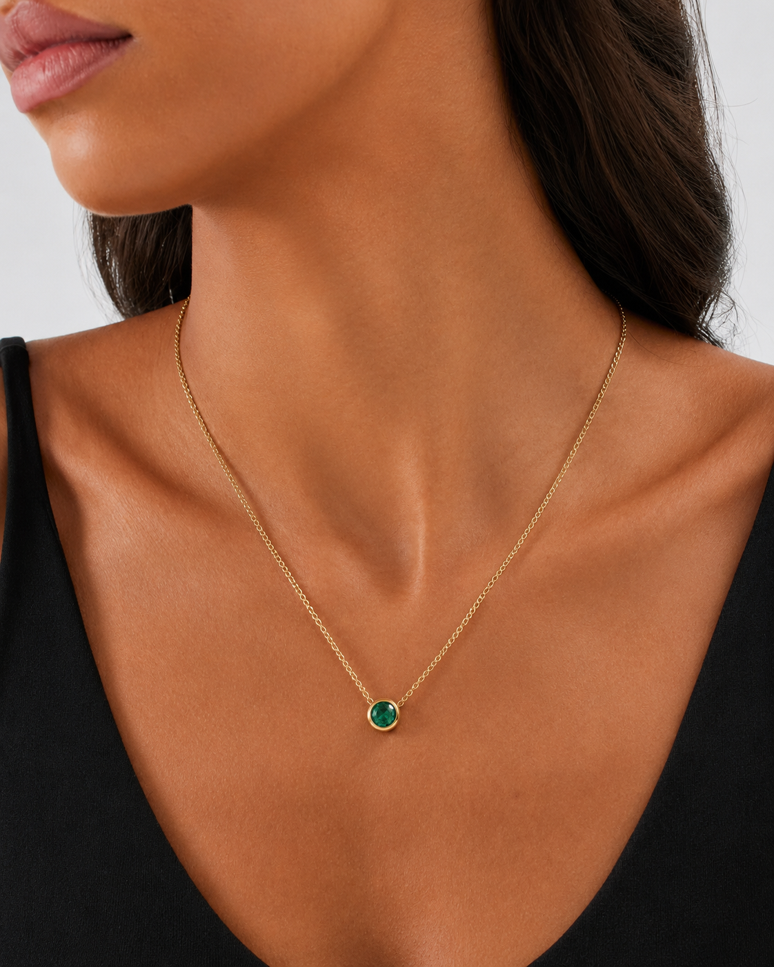 Colar Emerald Pendant aço inoxidável Eloz Studio - com modelo