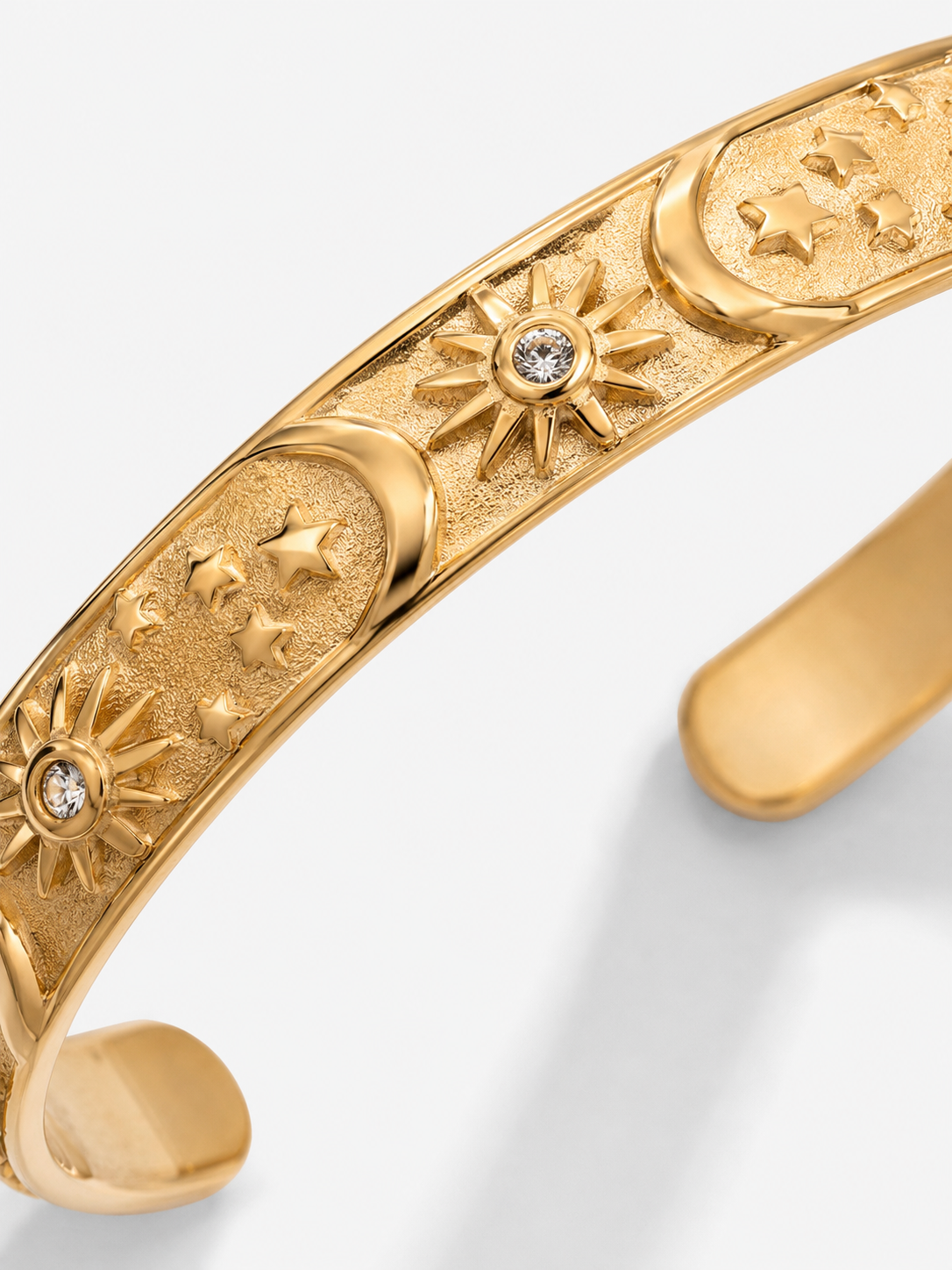 Bracelete Apollo dourado aço inoxidável Eloz Studio - detalhe
