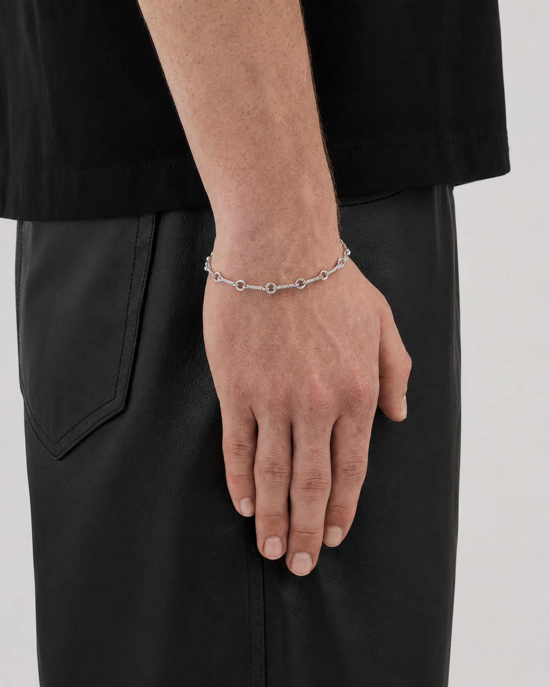 Pulseira Twist Link aço inoxidável Eloz Studio - com modelo